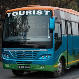 Bus touristique au Népal