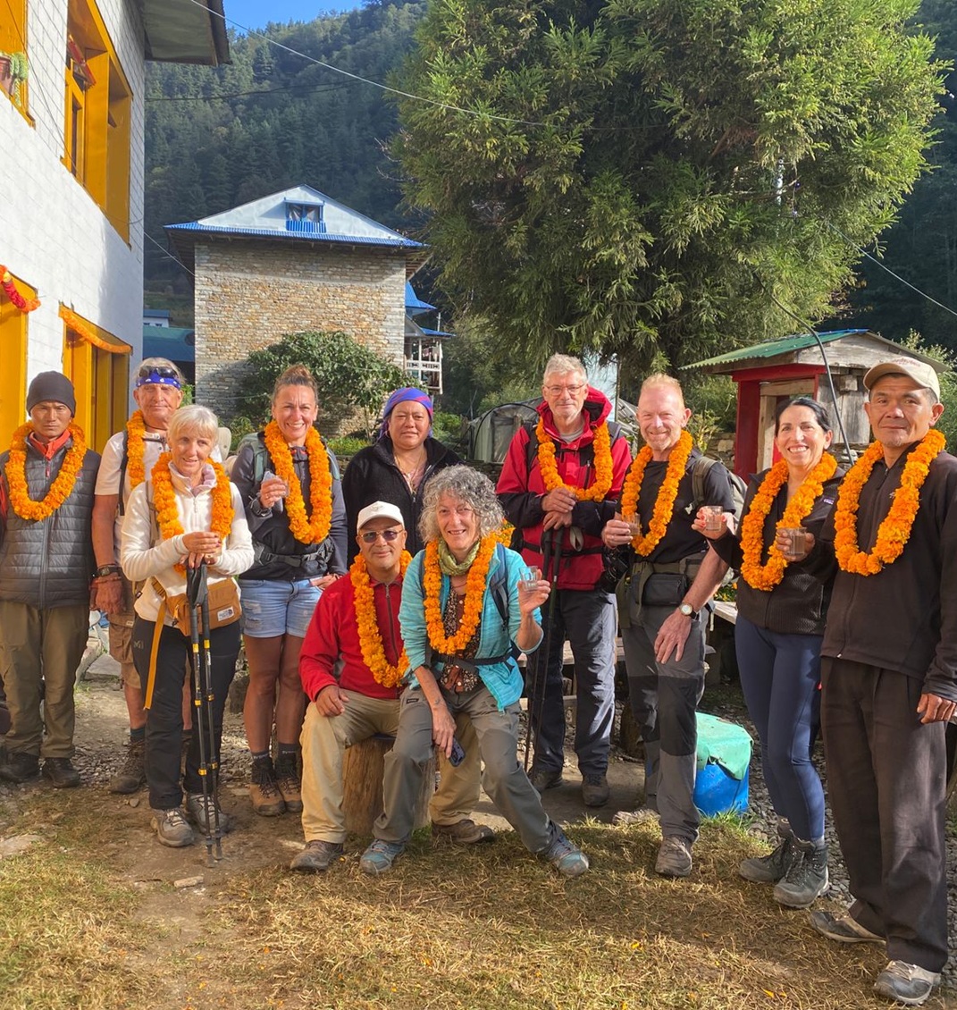 Khoriya (2350m) - Sisakhola (2100m)