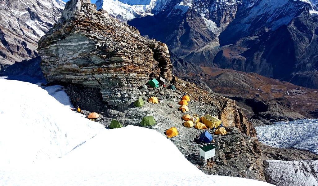 Khare (4900m) - Camp d'altitude (5800m)