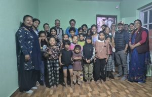 Distribution de fournitures scolaires à l’orphelinat de Jorpati – engagement social au Népal