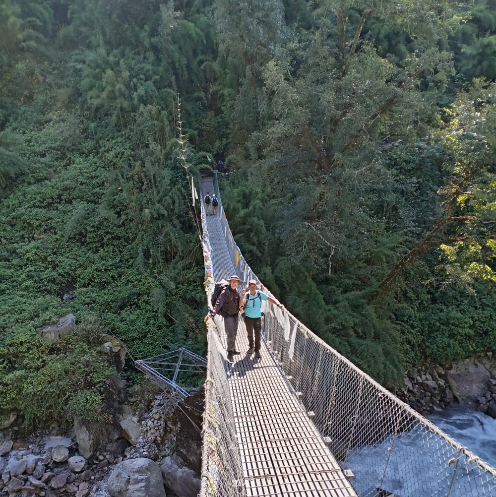 Lama Hôtel (2470m) - Syabrubesi (1460m)